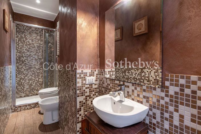 Image No.15-3 Bed Apartment for sale