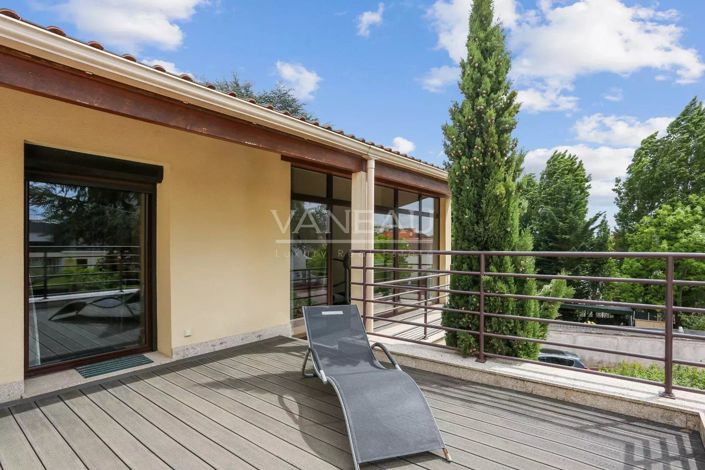 Image No.1-3 Bed House for sale