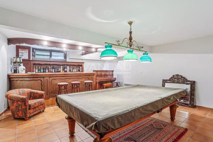 Image No.17-3 Bed House for sale