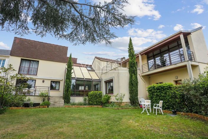 Image No.19-3 Bed House for sale