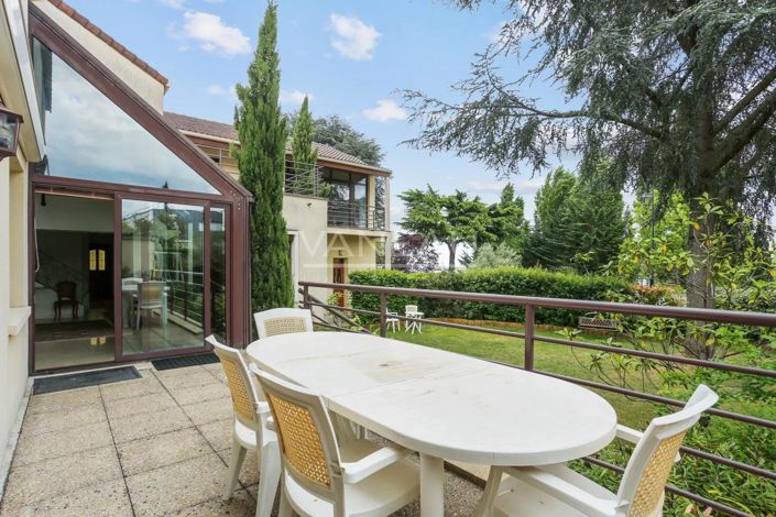 Image No.7-3 Bed House for sale