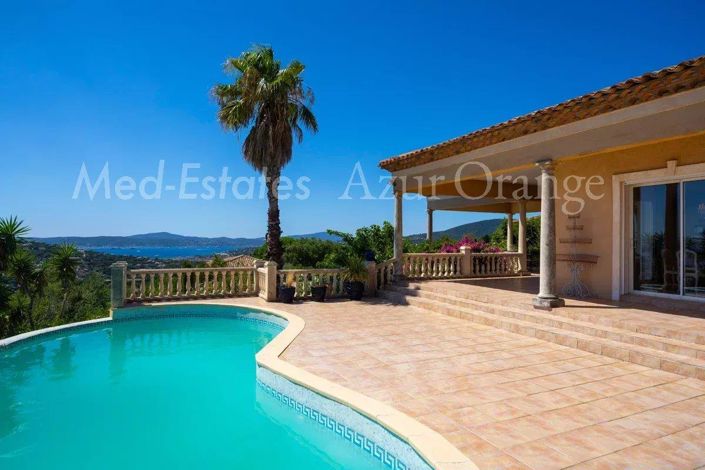 Image No.1-6 Bed House for sale