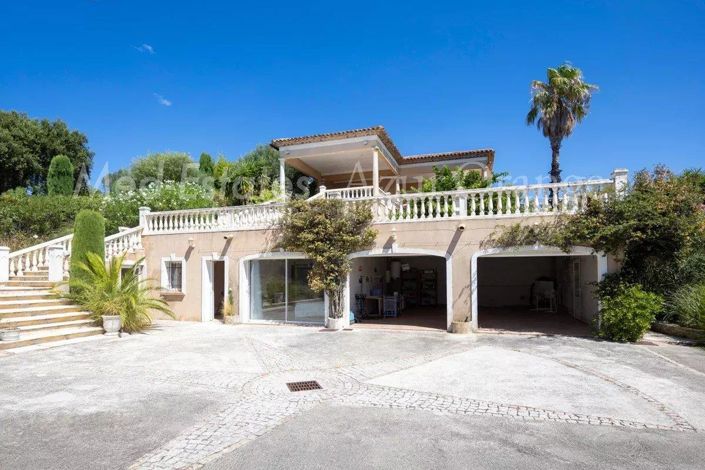 Image No.29-6 Bed House for sale