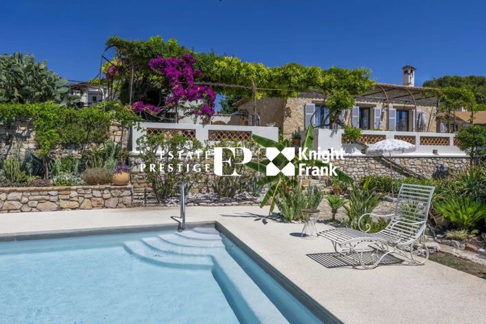 Image No.1-6 Bed House for sale