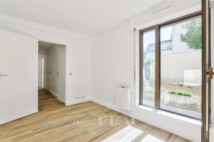 Image No.22-5 Bed House for sale