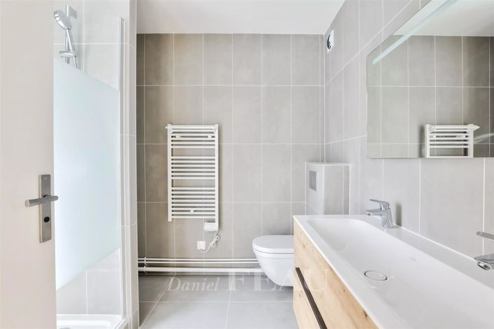 Image No.25-5 Bed House for sale