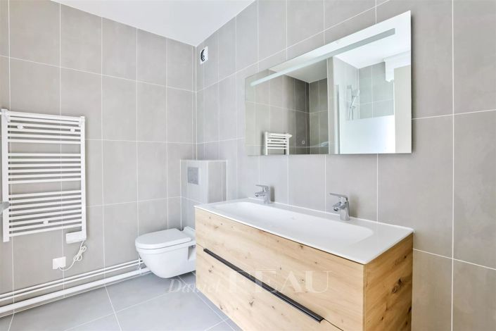 Image No.27-5 Bed House for sale