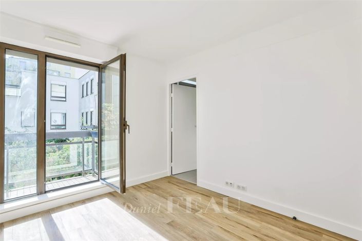 Image No.29-5 Bed House for sale