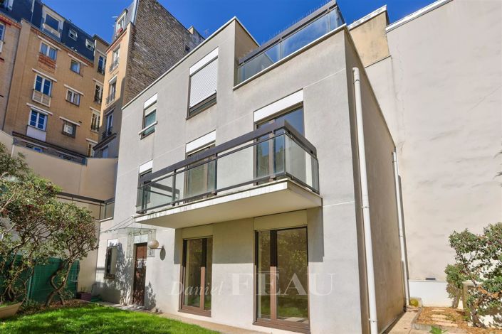 Image No.44-5 Bed House for sale