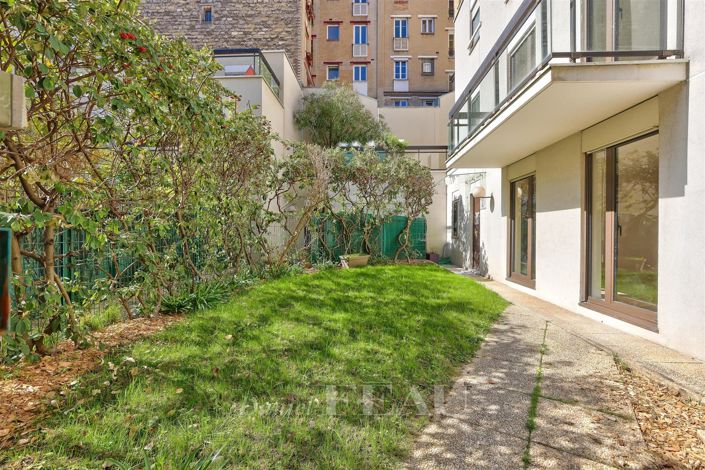 Image No.46-5 Bed House for sale