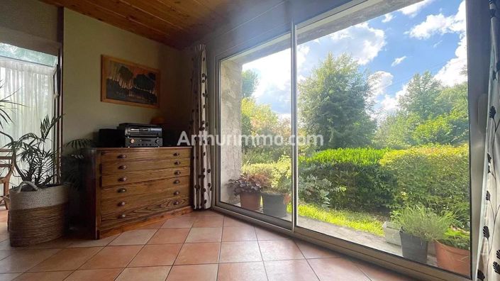 Image No.4-House for sale