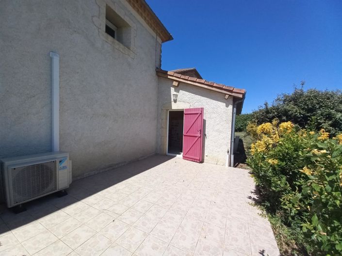 Image No.11-3 Bed House for sale