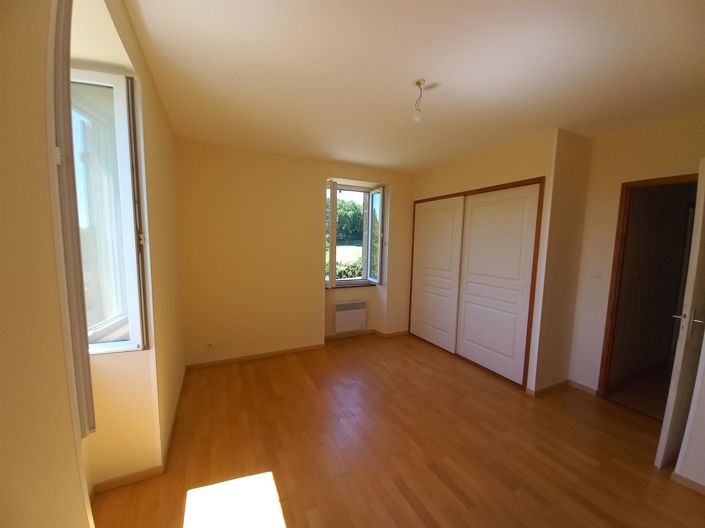 Image No.5-3 Bed House for sale