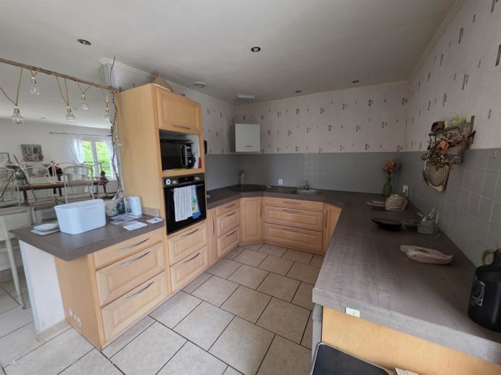 Image No.4-4 Bed House for sale