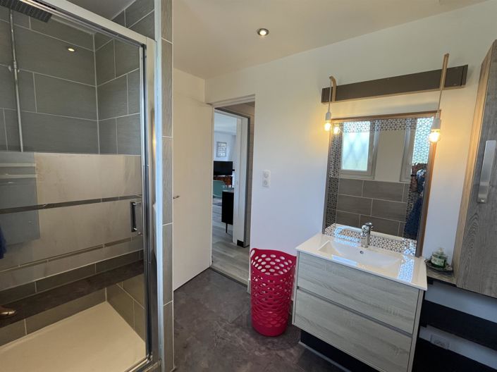 Image No.14-4 Bed House for sale