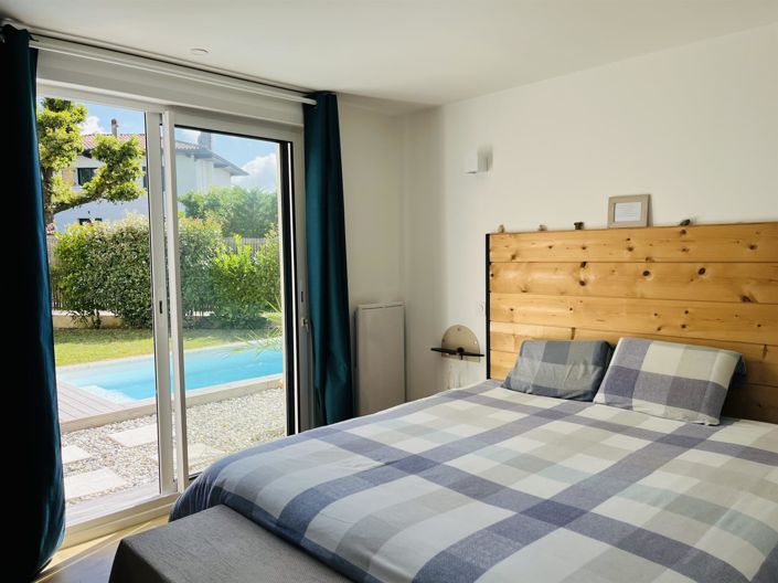 Image No.3-4 Bed House for sale