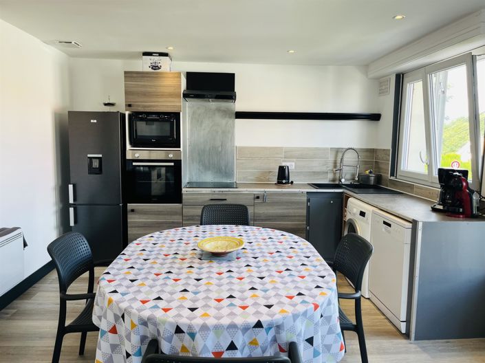 Image No.8-4 Bed House for sale