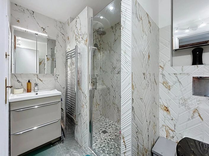 Image No.13-2 Bed Apartment for sale