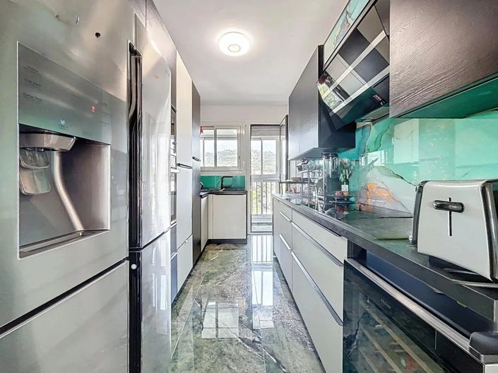 Image No.8-2 Bed Apartment for sale