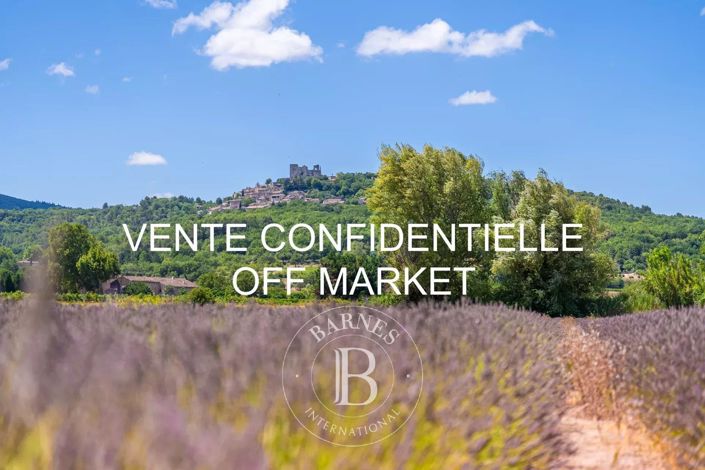 Image No.1-Maison de 5 chambres à vendre à Lacoste