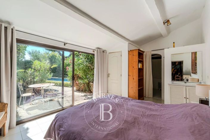 Image No.13-4 Bed House for sale