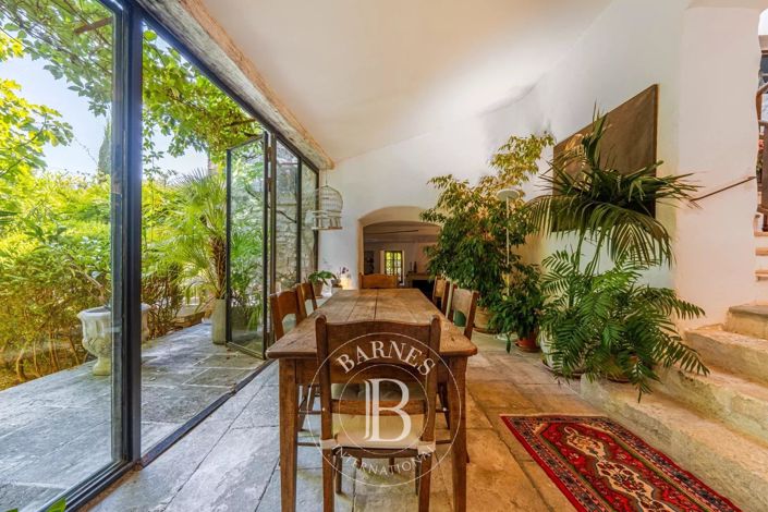 Image No.7-4 Bed House for sale