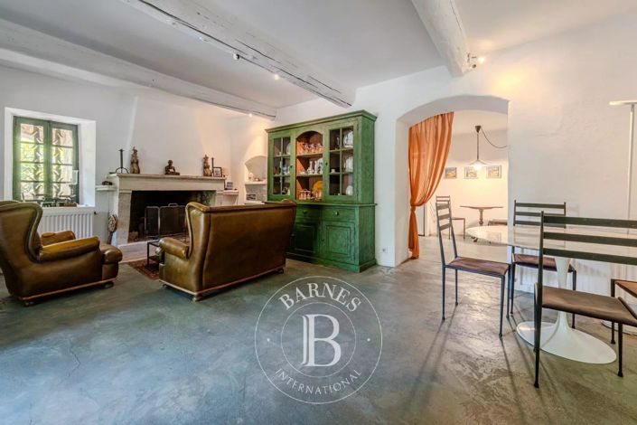 Image No.9-4 Bed House for sale