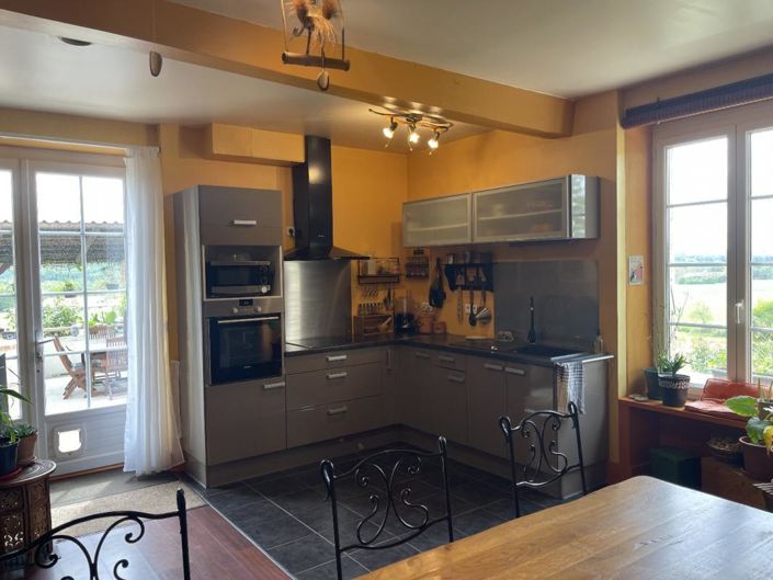 Image No.6-3 Bed House for sale