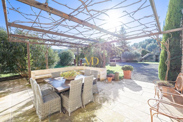 Image No.15-7 Bed House for sale