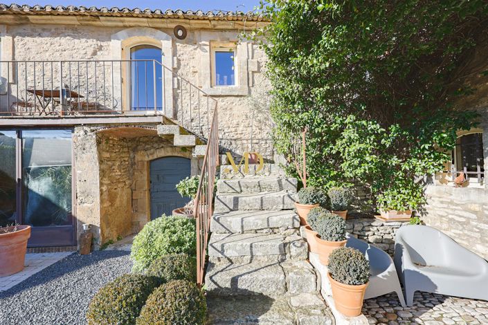 Image No.22-7 Bed House for sale