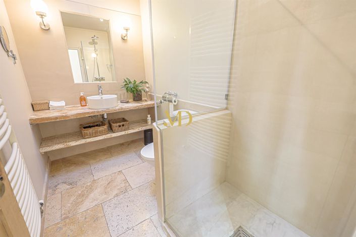 Image No.48-7 Bed House for sale