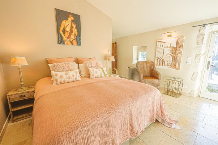 Image No.51-7 Bed House for sale