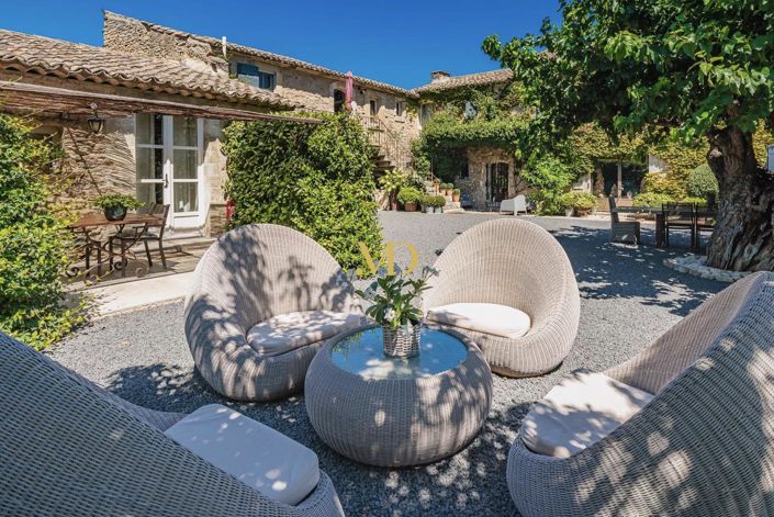 Image No.8-7 Bed House for sale