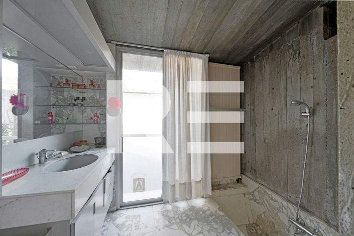 Image No.16-3 Bed House for sale