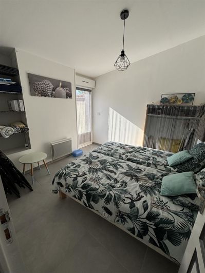 Image No.12-2 Bed House for sale