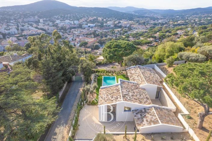 Image No.17-3 Bed House for sale