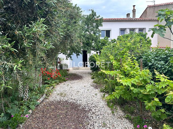 Image No.1-3 Bed House for sale
