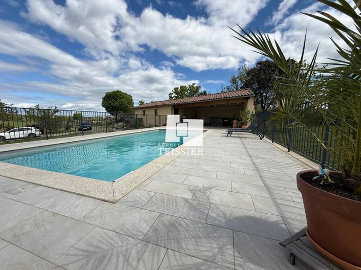 Image No.2-4 Bed House for sale