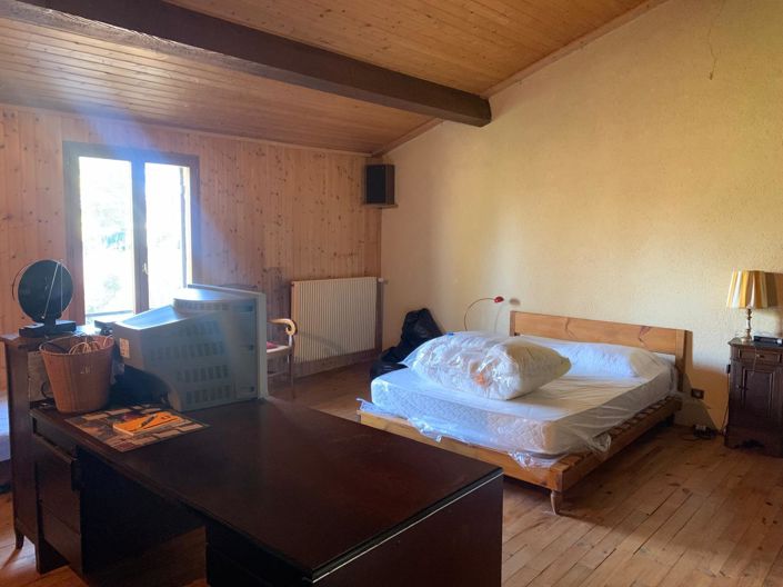 Image No.11-3 Bed House for sale