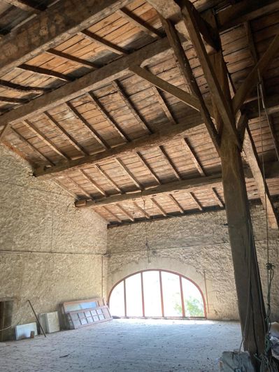 Image No.7-7 Bed House for sale