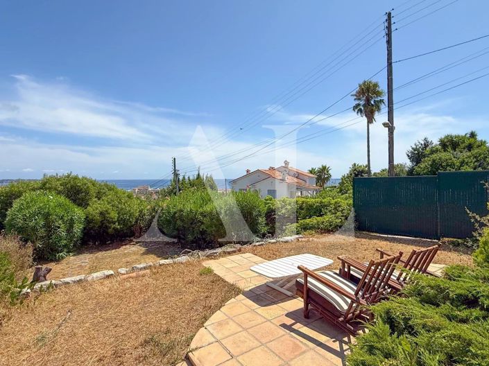 Image No.11-2 Bed House for sale