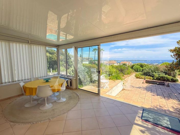 Image No.5-2 Bed House for sale