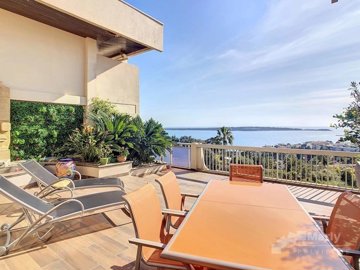 4 Bed Apartment for sale