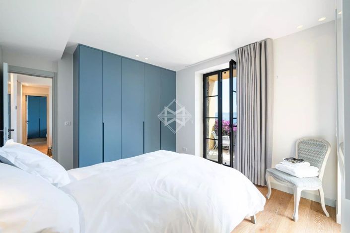 Image No.14-7 Bed House for sale