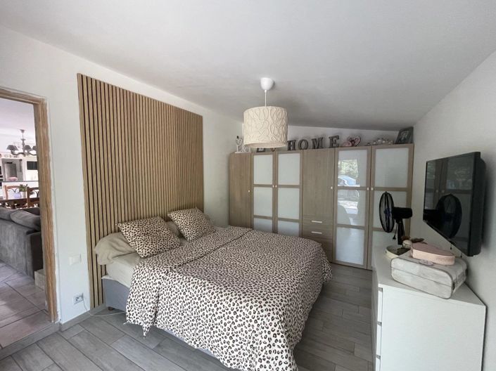 Image No.25-3 Bed House for sale