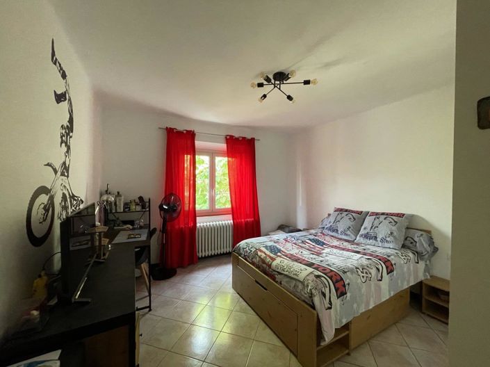 Image No.31-3 Bed House for sale