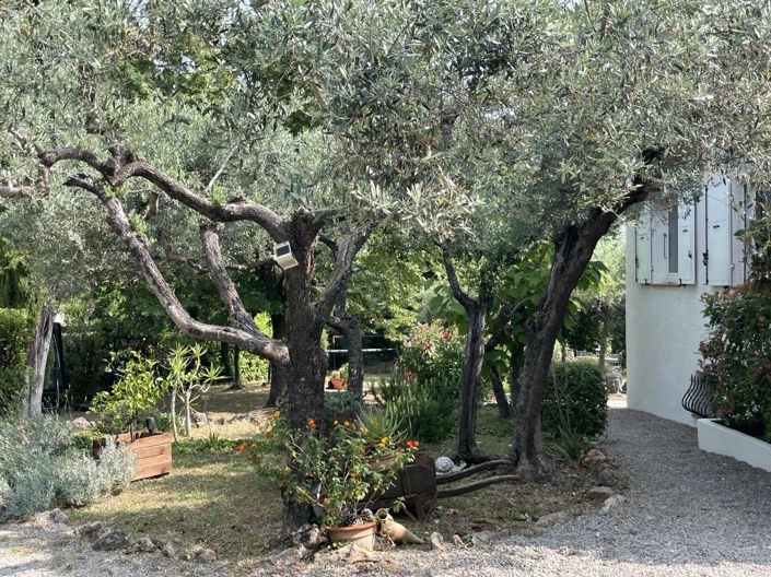 Image No.6-3 Bed House for sale