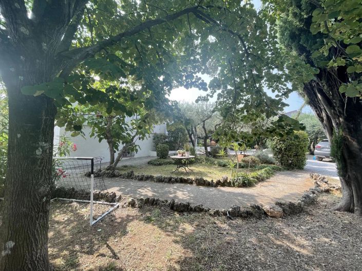 Image No.9-3 Bed House for sale