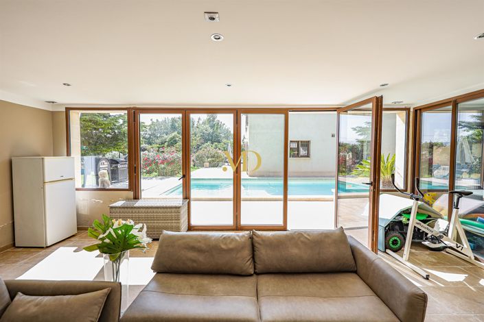 Image No.19-4 Bed House for sale