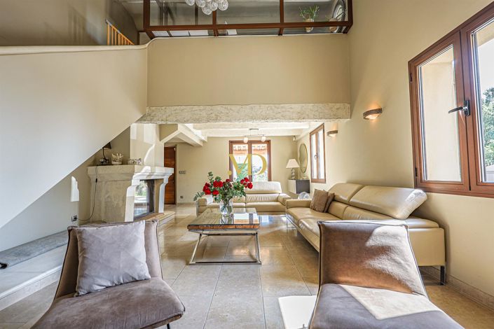 Image No.22-4 Bed House for sale